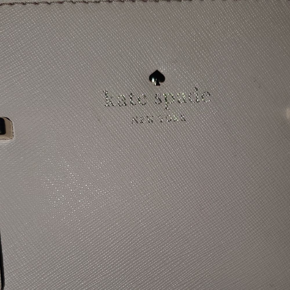 Kate Spade Light Pink Textured Bag 125$ Very Firm Retail 330$